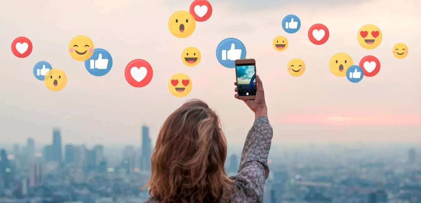 Social media managemnt what does a social media manager do