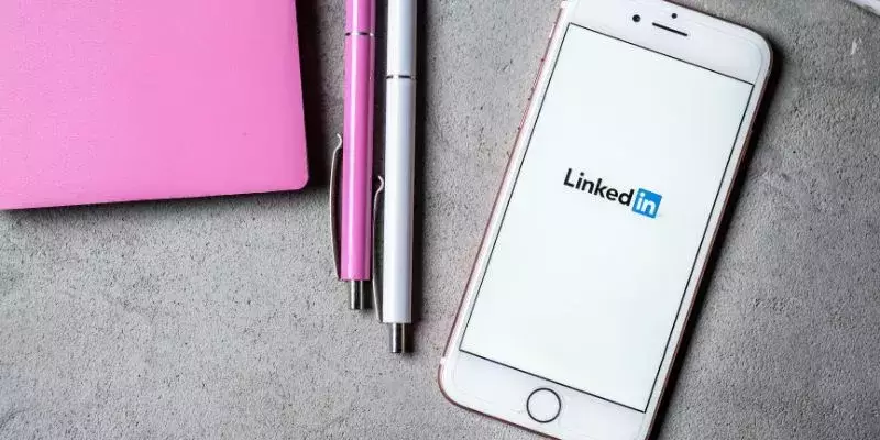 LinkedIn LinkedIn