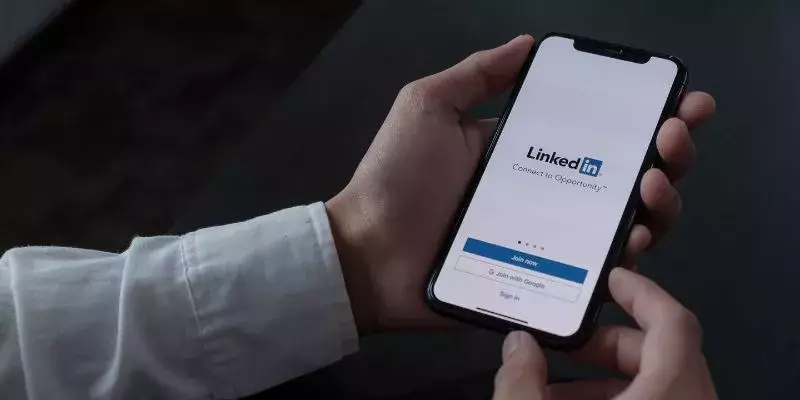 Marketing on LinkedIn Marketing on LinkedIn